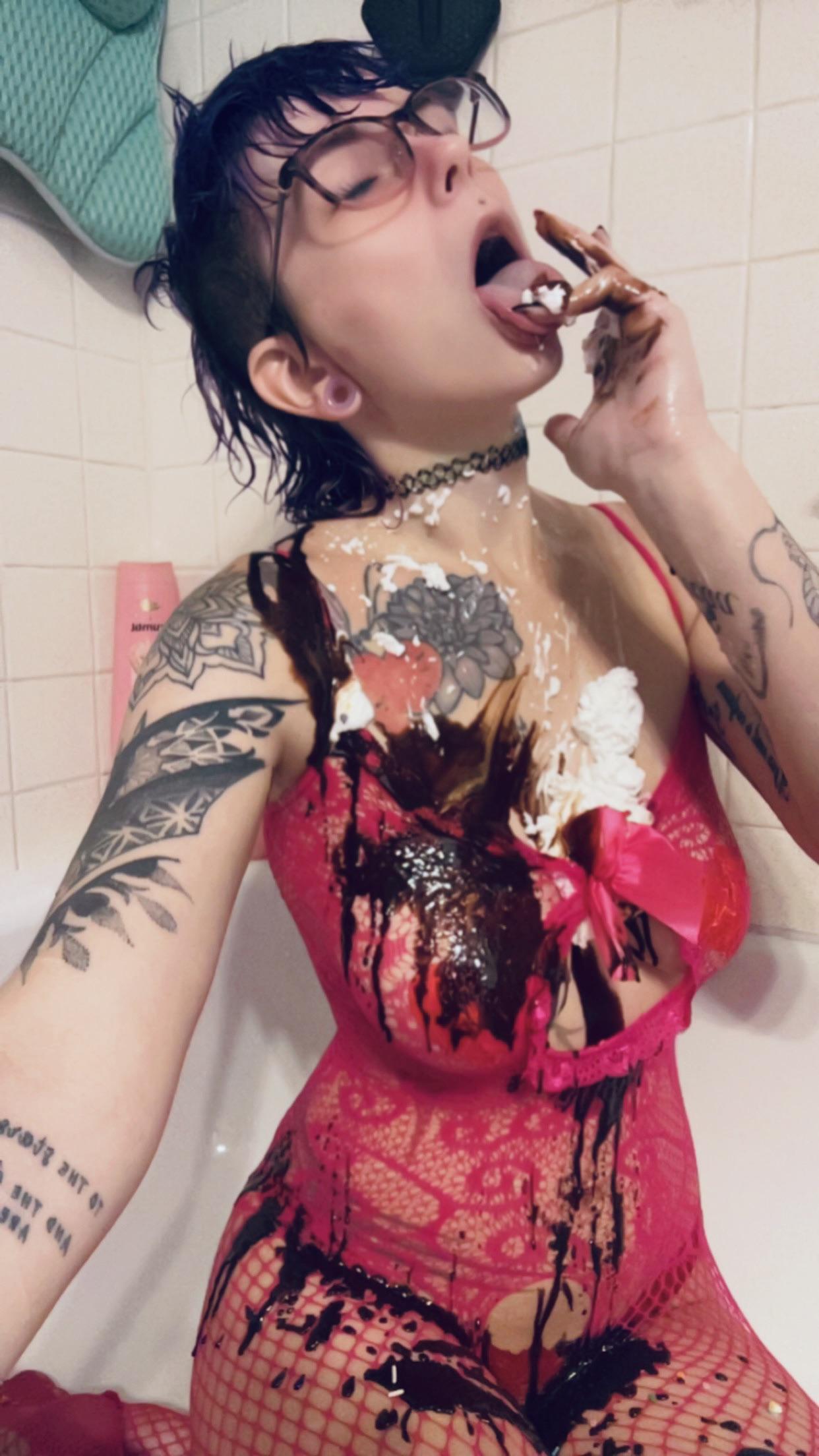 Cream Dessert Sploshing — Lingerie WAM Indulgence Scene