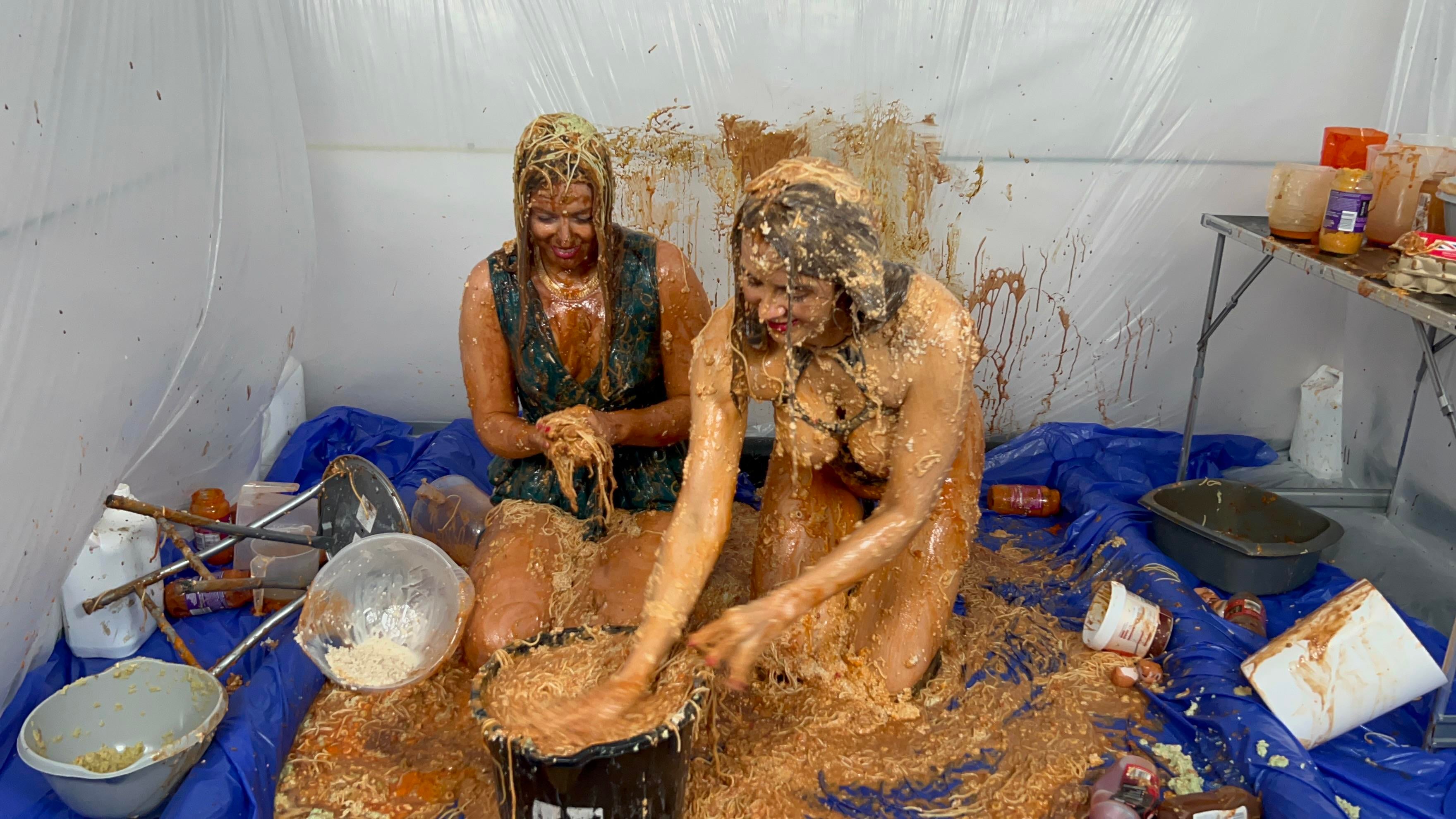 When Bri came to my messy adventures studio an — Sploshing of her life